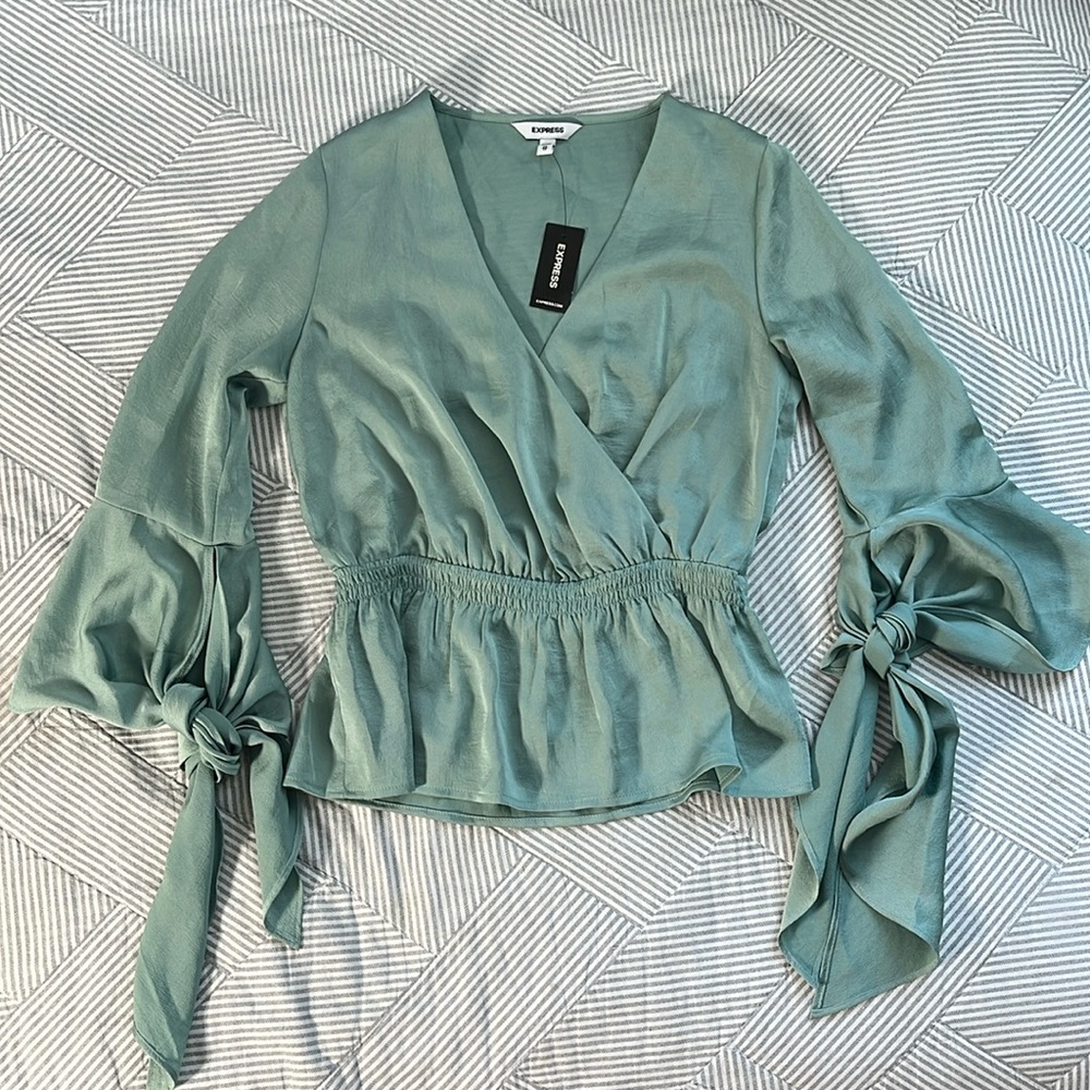 Express Women's Long Sleeve Blouse